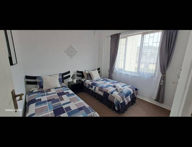 3 BEDROOM PROPERTY TO RENT IN UVONGO BEACH